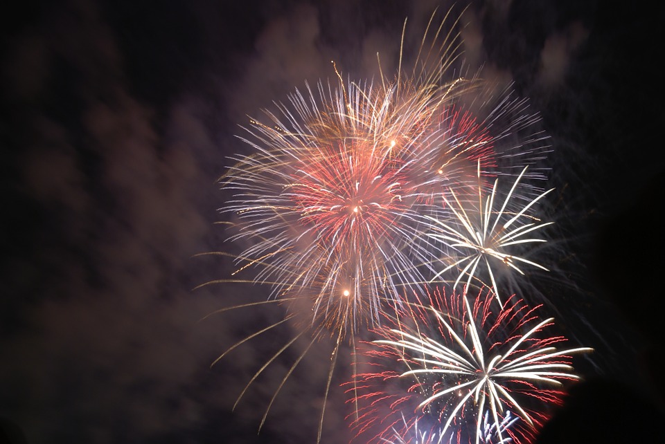 fireworks-80193_960_720