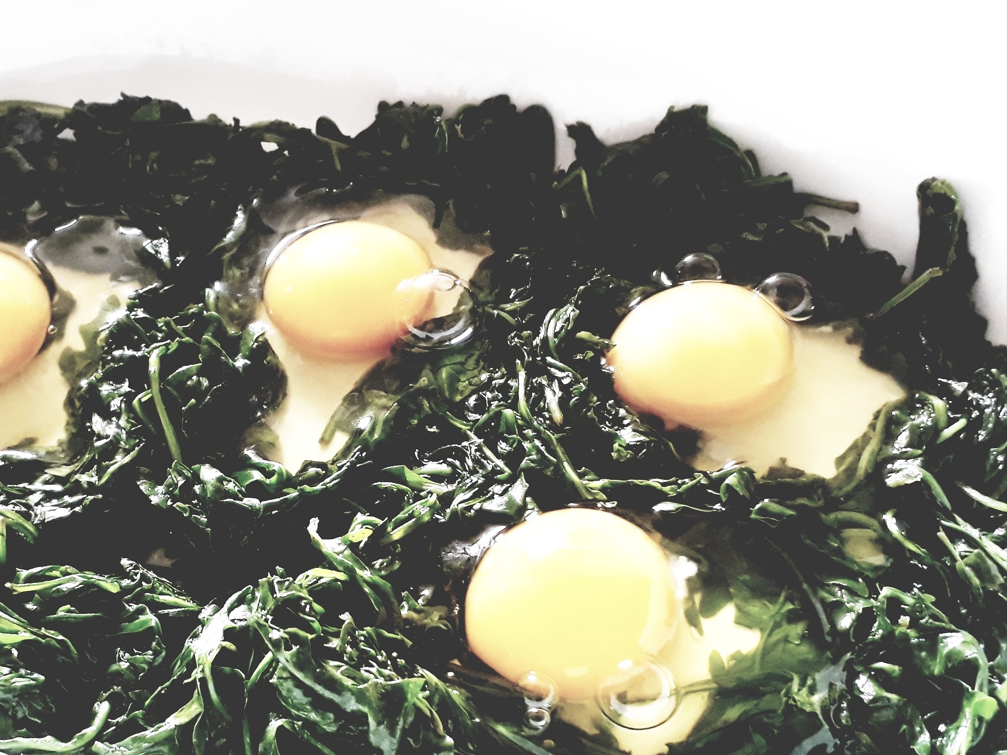 EAT THE REAL – Ruccola mit Ei aus dem Backofen - MA SAN BLOG